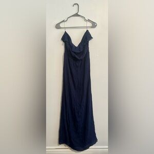 10 listings for $10 🛍️ navy blue strapless maxi dress